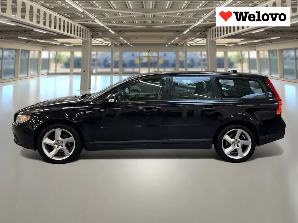 Volvo V70 2.0 Momentum Leder, trekhaak, goed onderhouden...