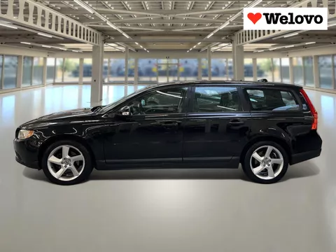 Volvo V70 2.0 Momentum Leder, trekhaak, goed onderhouden...