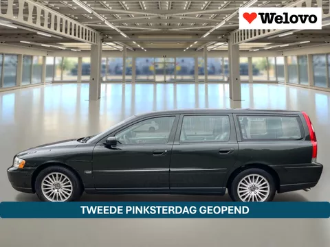 Volvo V70 2.4 Momentum Derde bankje trekhaak Rijklaar ! Apk tot 2-27