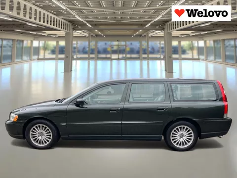 Volvo V70 2.4 Momentum Derde bankje trekhaak Rijklaar ! Apk tot 2-27