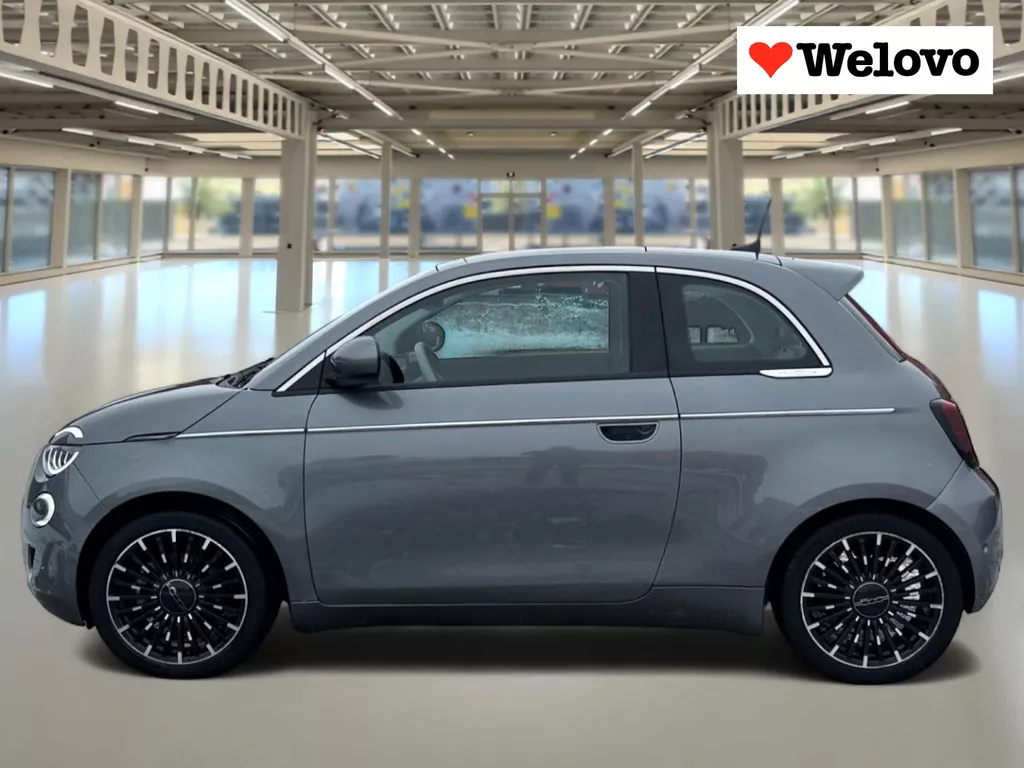 Fiat 500 La Prima 42 kWh PanoDak, Navigatie+Camera, Leder interieur...Soh 91.9%