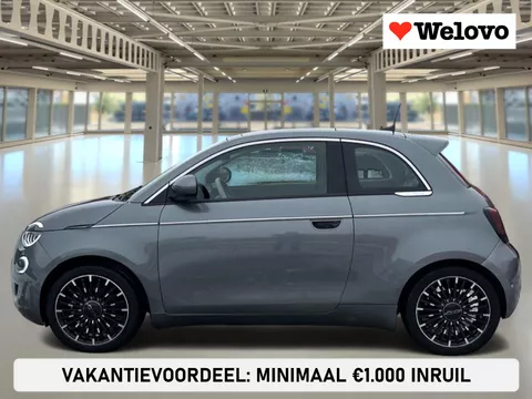 Fiat 500 La Prima 42 kWh PanoDak, Navigatie+Camera, Leder interieur...Soh 91.9%