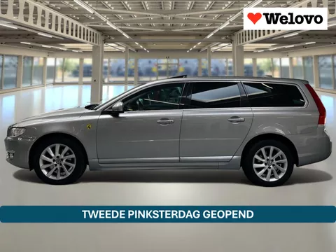 Volvo V70 2.0 D4 Summum Stoel koeling+verwarming, trekhaak, schuifdak...