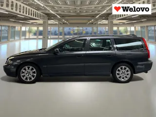 Volvo V70 2.4 Comfort Line Automaat, Nieuwe APK, Trekhaak..