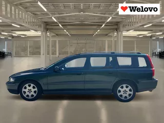 Volvo V70 2.4 Comfort Line Automaat nieuwe APK Rijklaar Blijvend Youngtimer