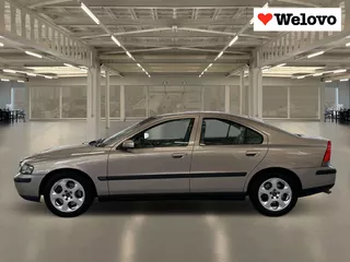 Volvo S60 2.4 Rijklaar+garantie, trekhaak, verwarmbare stoelen,...