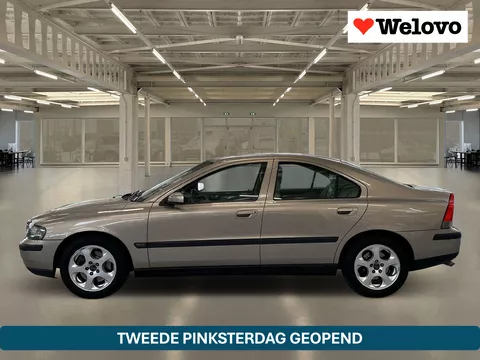 Volvo S60 2.4 Rijklaar+garantie, trekhaak, verwarmbare stoelen,...