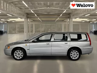 Volvo V70 2.5T AWD Momentum Keurig onderhouden met Garantie inclusief BTW