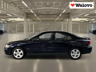 Volvo S60 2.4 Momentum Goed onderhouden, leder interieur...